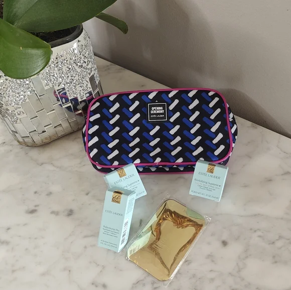Opening Ceremony + Estee Lauder Premium Skin Care & Cosmetic Bag | 5 Pieces - Picture 4 of 7